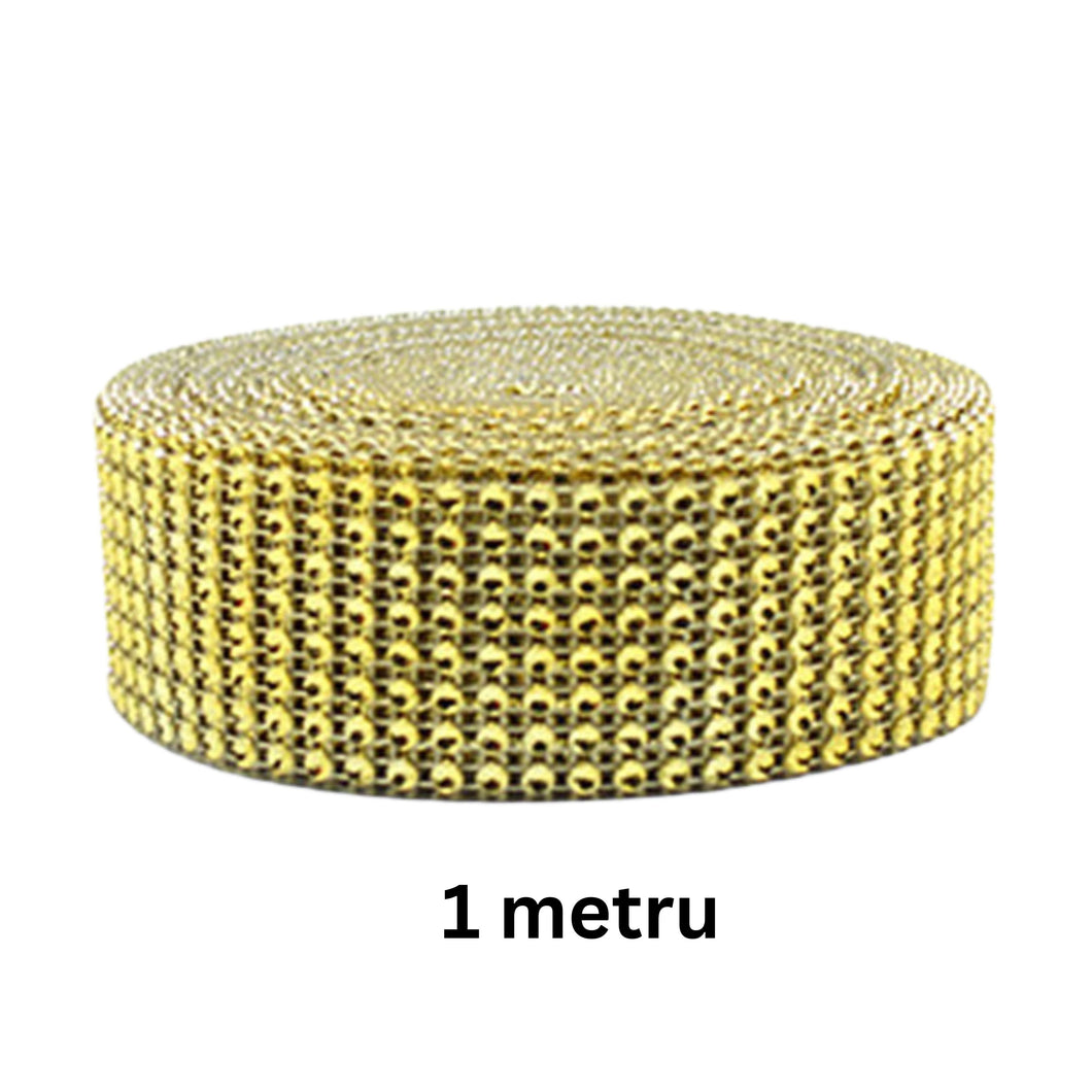 Banda Panglica cu Strasuri Decorativa de Lipit Aplicat din Acril 6 Siruri Rhinestones Galben-Auriu Gold 1 m