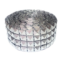 Încărcați imaginea în Galerie, Banda Panglica cu Strasuri Decorativa de Lipit Aplicat din Acril 6 Siruri Rhinestones Argintiu-Silver Gri Patrate 1 m 100 cm