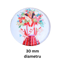 Încărcați imaginea în Galerie, Cabochon din Sticla Transparenta cu Motive Traditionale Taranesti Populare Rotund Tarancuta cu Flori Multicolore 30 mm