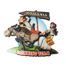 Încărcați imaginea în Galerie, Magnet Decorativ de Frigider Cu Motive Traditionale Pereche Tarani Romania Drinking Team